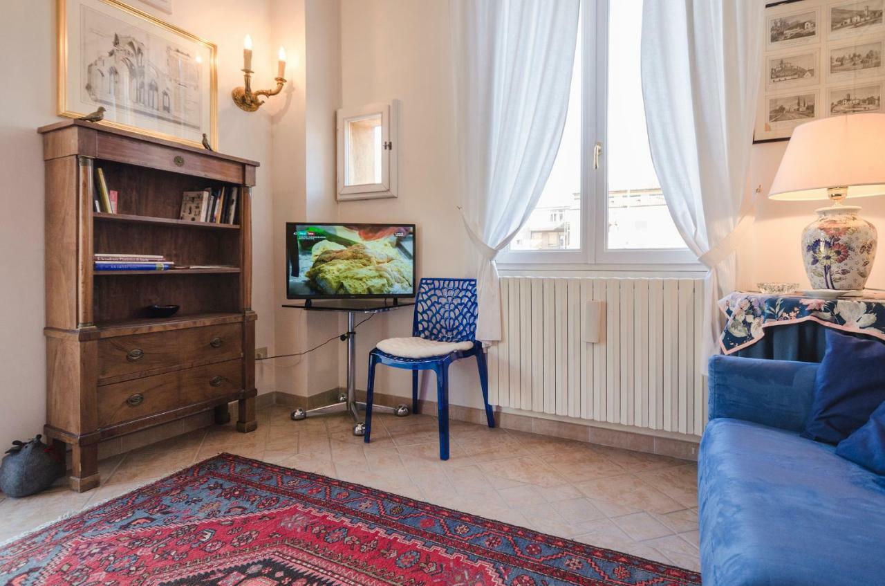 Lupari Apartment, Palazzo Storico Sotto Le Due Torri Bologna Luaran gambar