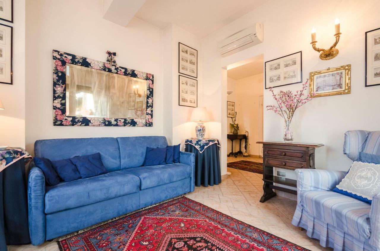 Lupari Apartment, Palazzo Storico Sotto Le Due Torri Bologna Luaran gambar